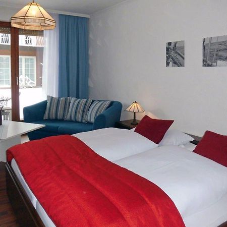 Hotel Haus Ammerland Бад-Цвишенан Экстерьер фото
