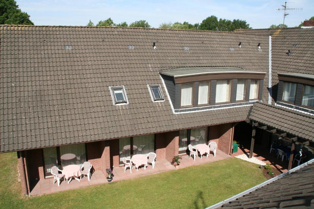 Hotel Haus Ammerland Бад-Цвишенан Экстерьер фото